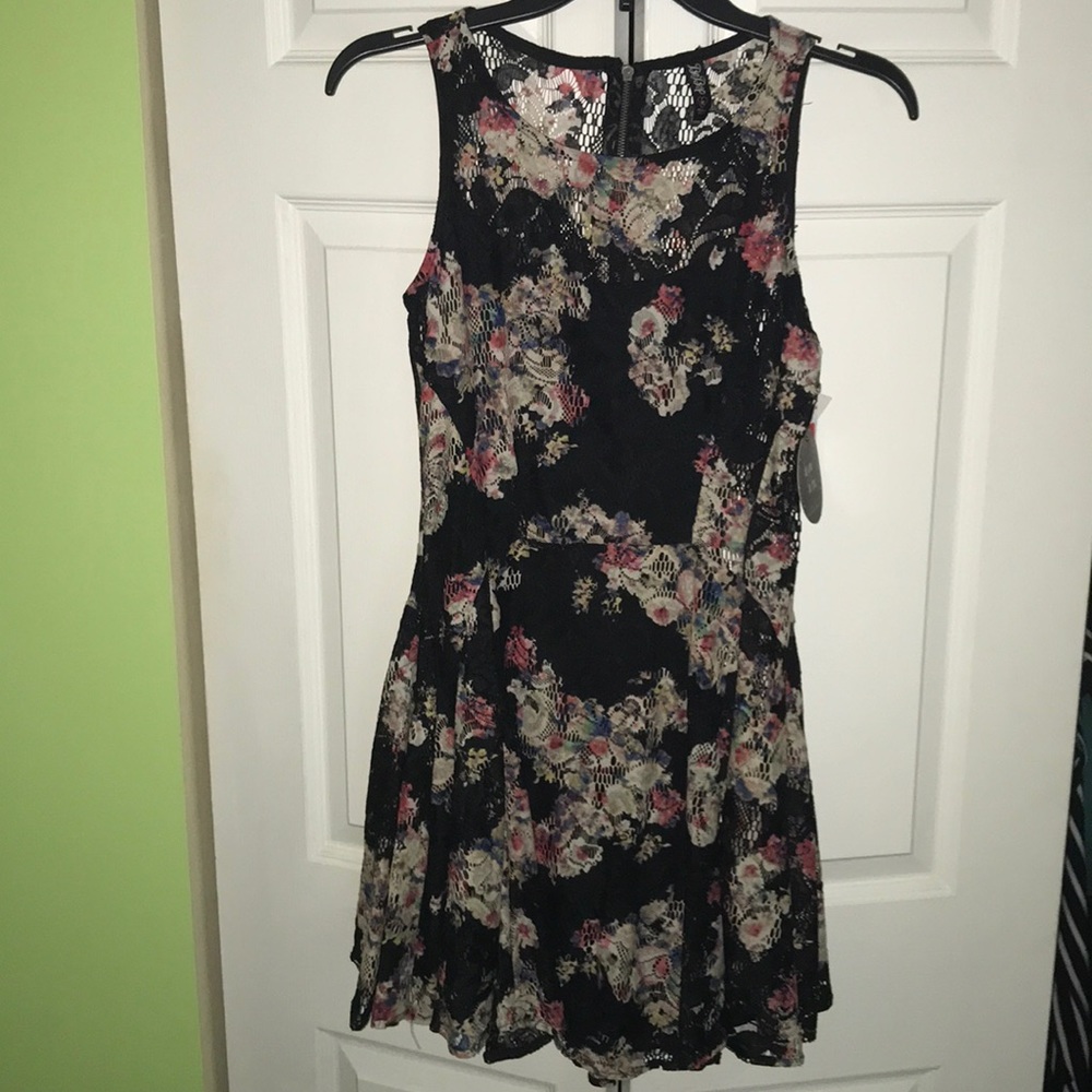 Cute dress lace overlay